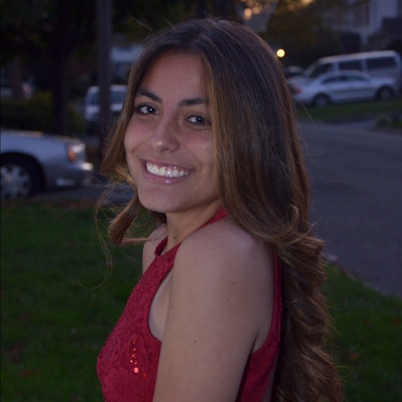 Meet your Posher, Samantha - Picture 1 of 3